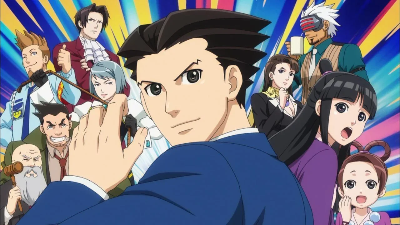 Phoenix Wright y personajes principales en Ace Attorney, anime sobre juicios en el sistema judicial japonés