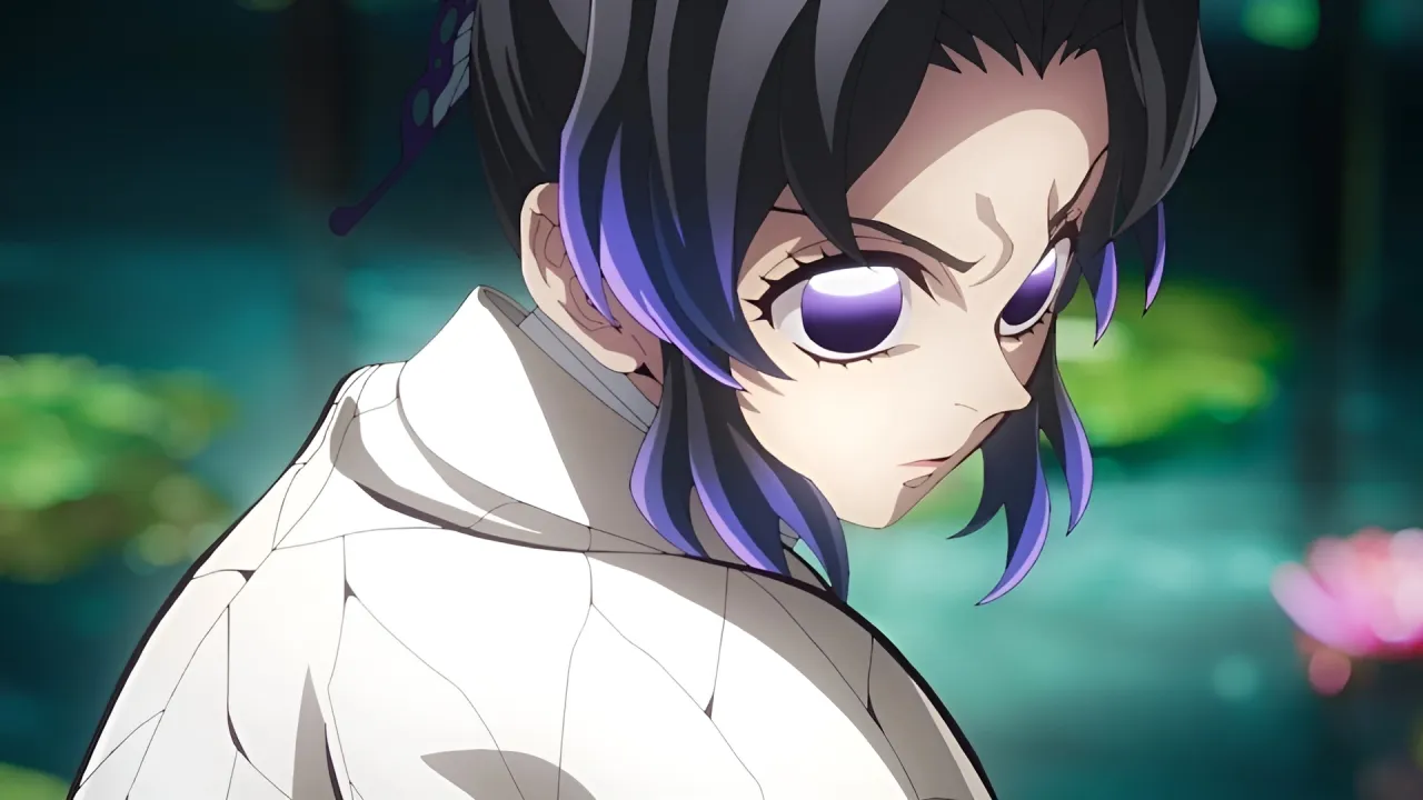 Shinobu Kocho en Demon Slayer con expresión seria antes de enfrentarse a Douma en el Castillo Infinito