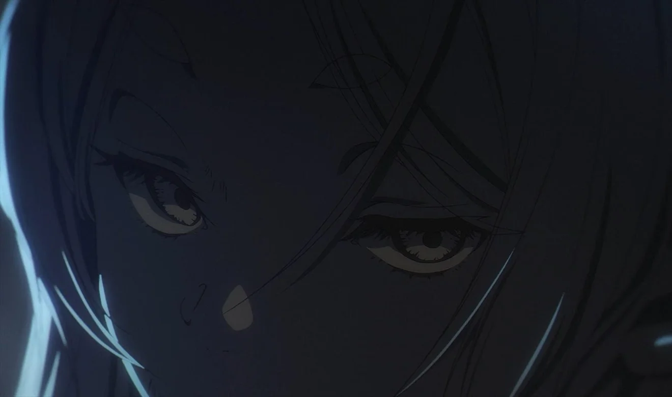 Frieren usando su magia y mostrando una expresión seria en el anime Sousou no Frieren