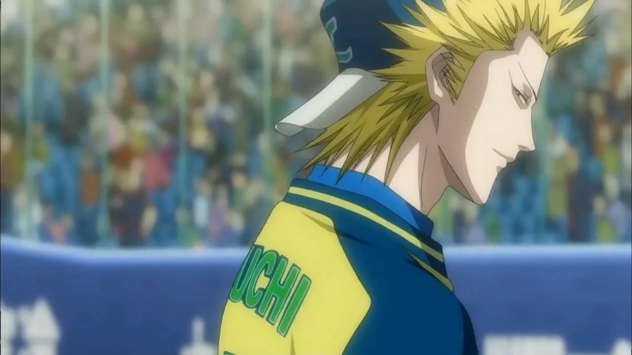 Tokuchi Toua en el campo de béisbol en el anime One Outs