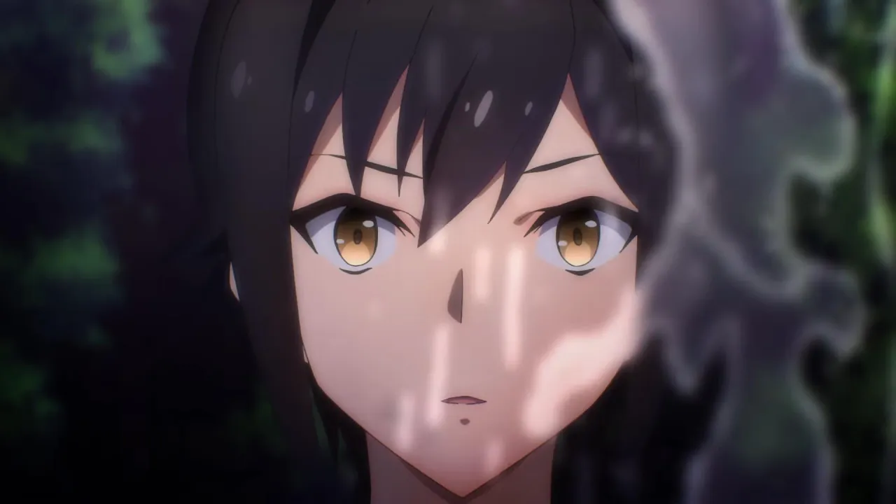 Ikki Kurogane, protagonista de Rakudai Kishi no Cavalry, mirando por encima del hombro con una sonrisa segura, vistiendo el uniforme blanco de la Academia Hagun frente a una estructura de cristal