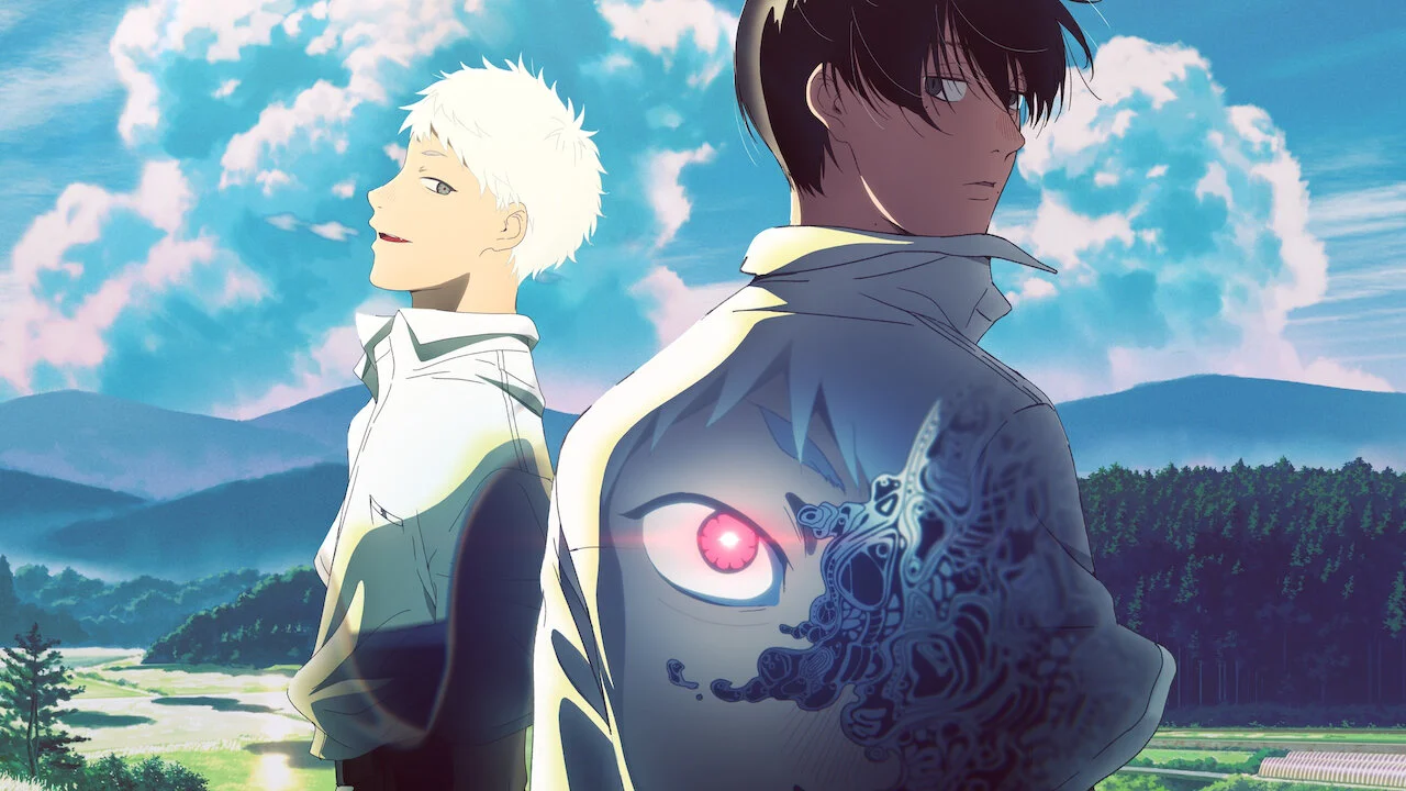Dos personajes de anime de espaldas frente a un paisaje montañoso de verano, escena de La luz del verano en que Hikaru murió