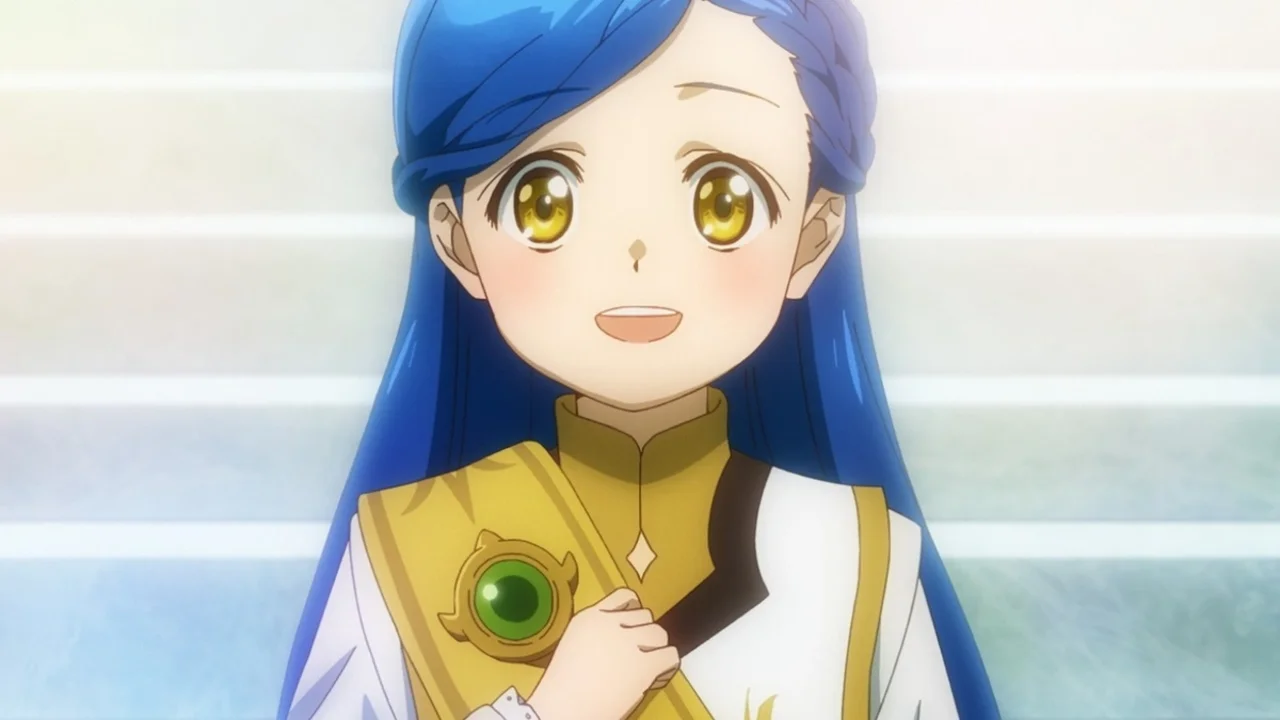 Myne, protagonista de Ascendance of a Bookworm, sosteniendo un libro con su característico cabello azul
