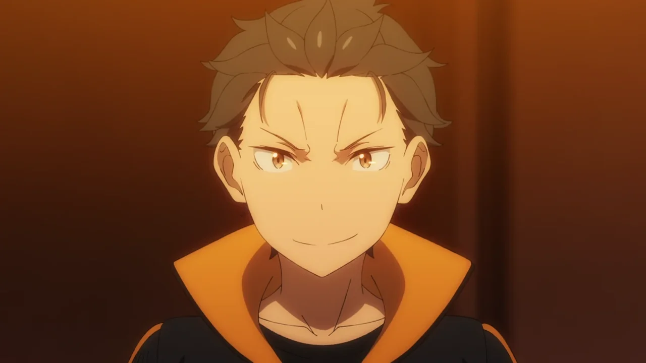 Natsuki Subaru con sonrisa confiada y mirada decidida iluminado en tonos naranjas, escena de Re:Zero