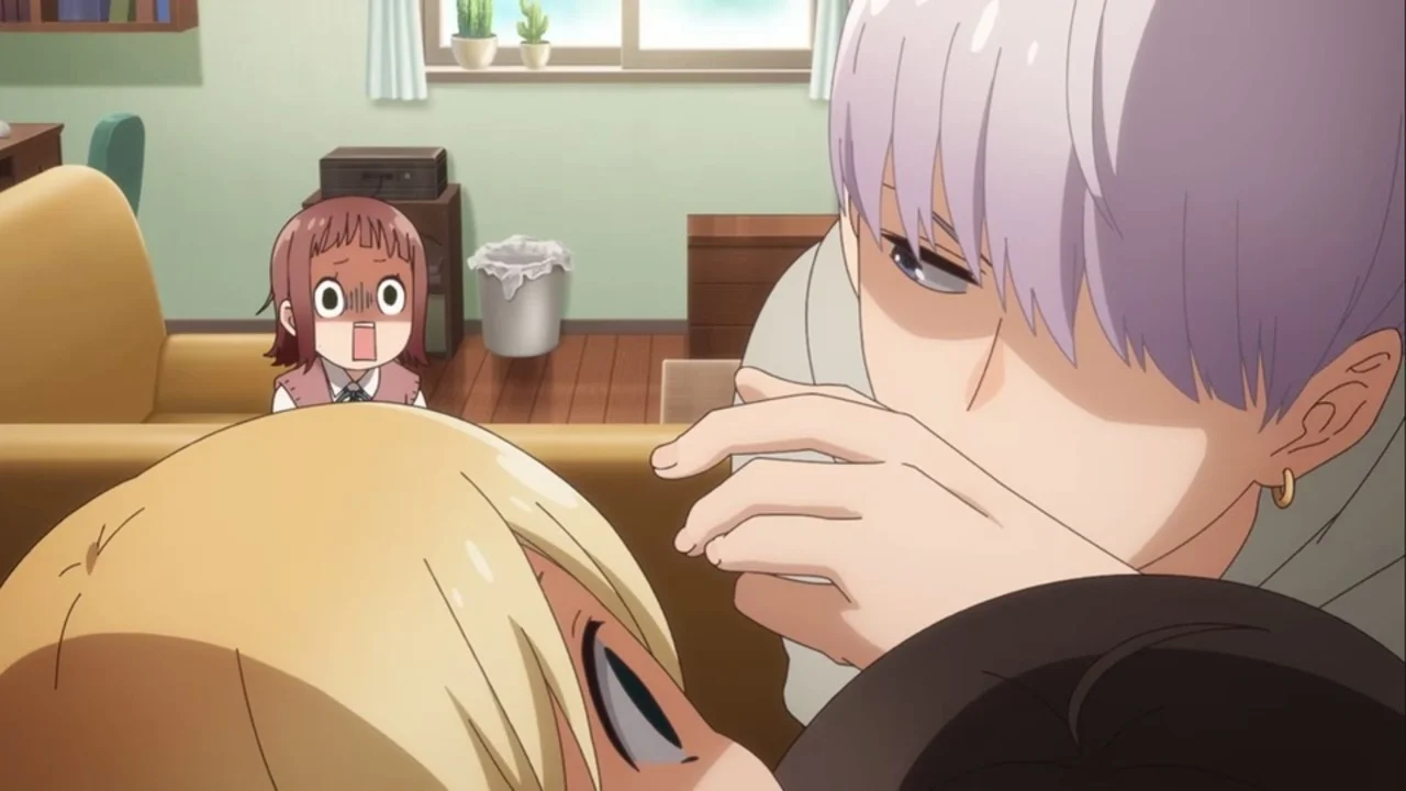 Shu Ito y Rui Narita en una escena de tensión en la sala de Uchi no Ototo domo ga Sumimasen